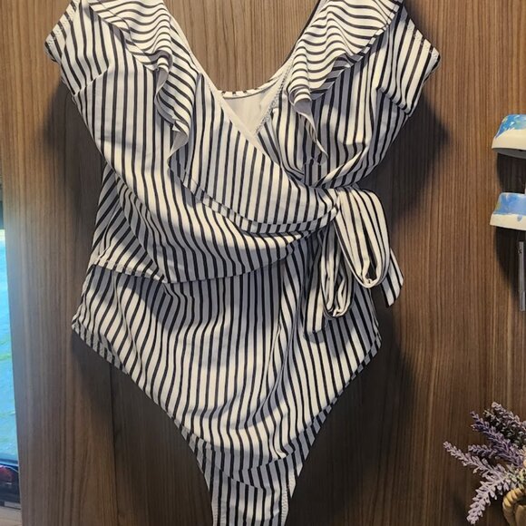 Women Ruffle V Neck One Piece Swimsuits Tummy Control Tie Side Wrap Suit - Picture 4 of 4